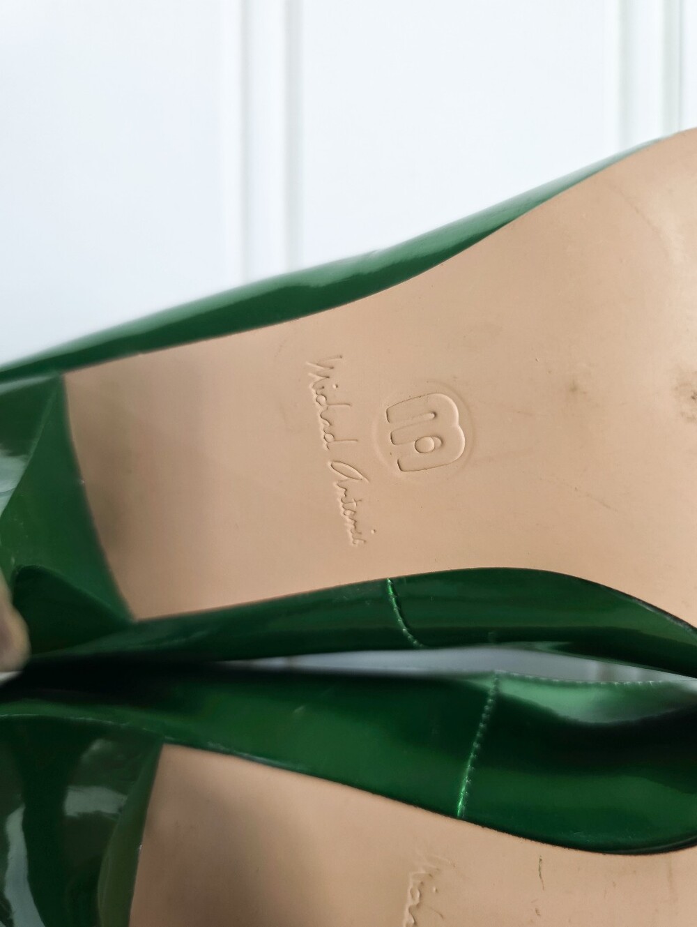 Michael Antonio Metallic Glossy Green Pointy Toe Heeled Pumps - Picture 13 of 13